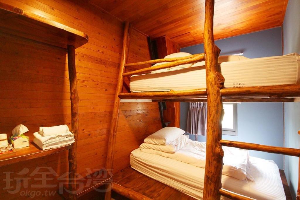 We provide a variety of outdoor activities, allowing you to deeply explore the beautiful scenery of Sun Moon Lake. nature exploration activities Our service Heart Bath Bay is a place that combines homestays and luxury camping in a natural accommodation space, allowing travelers to relax and take a slow trip in the mountains and forests of Sun Moon Lake. We provide a variety of outdoor activities, allowing you to deeply explore the beautiful scenery of Sun Moon Lake. nature exploration activities Our service Heart Bath Bay is a place that combines homestays and luxury camping in a natural accommodation space, allowing travelers to relax and take a slow trip in the mountains and forests of Sun Moon Lake.