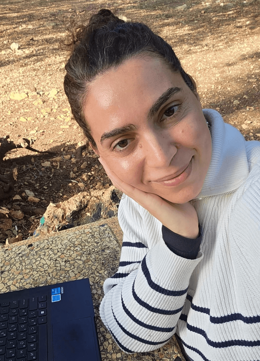 In this course, we will help you explore the depths of your self and free yourself from the constraints that hinder your progress. You will learn how to express yourself freely and achieve your personal and professional goals. self-realization What we are distinguished by "Do you feel like you are not being yourself to the fullest? Do you want more life, more vitality... but is something inside you holding you back? A journey to be me A journey from internal constraints to your true freedom If sometimes you feel like you are here... Independent in your life - you work, you learn, you achieve... But sometimes do you feel restricted? Confident in yourself but you shrink your presence among people and in social or professional settings? Because there are things that no one sees but you... Do you feel 'different' or 'other' and not feel 'at home' in your environment? Comfortable with yourself but you notice that others' expectations affect your decisions and your progress in life? And because it is time for change You can no longer live with the feeling that you are restricted... or that life is closed off to you? Do you want to live more freely... and be yourself honestly? Welcome to you This space is for you to return to yourself... Not to become someone else A course of 5 meetings for women who have started to awaken to their truth... But still feel constrained within family, work, and relationships. Constrained by ways of thinking, by expectations, and by fear of how they might be seen. Here... we will return step by step to the place where your voice, your freedom, and your honesty are." In this course, we will help you explore the depths of your self and free yourself from the constraints that hinder your progress. You will learn how to express yourself freely and achieve your personal and professional goals. self-realization What we are distinguished by "Do you feel like you are not being yourself to the fullest? Do you want more life, more vitality... but is something inside you holding you back? A journey to be me A journey from internal constraints to your true freedom If sometimes you feel like you are here... Independent in your life - you work, you learn, you achieve... But sometimes do you feel restricted? Confident in yourself but you shrink your presence among people and in social or professional settings? Because there are things that no one sees but you... Do you feel 'different' or 'other' and not feel 'at home' in your environment? Comfortable with yourself but you notice that others' expectations affect your decisions and your progress in life? And because it is time for change You can no longer live with the feeling that you are restricted... or that life is closed off to you? Do you want to live more freely... and be yourself honestly? Welcome to you This space is for you to return to yourself... Not to become someone else A course of 5 meetings for women who have started to awaken to their truth... But still feel constrained within family, work, and relationships. Constrained by ways of thinking, by expectations, and by fear of how they might be seen. Here... we will return step by step to the place where your voice, your freedom, and your honesty are."