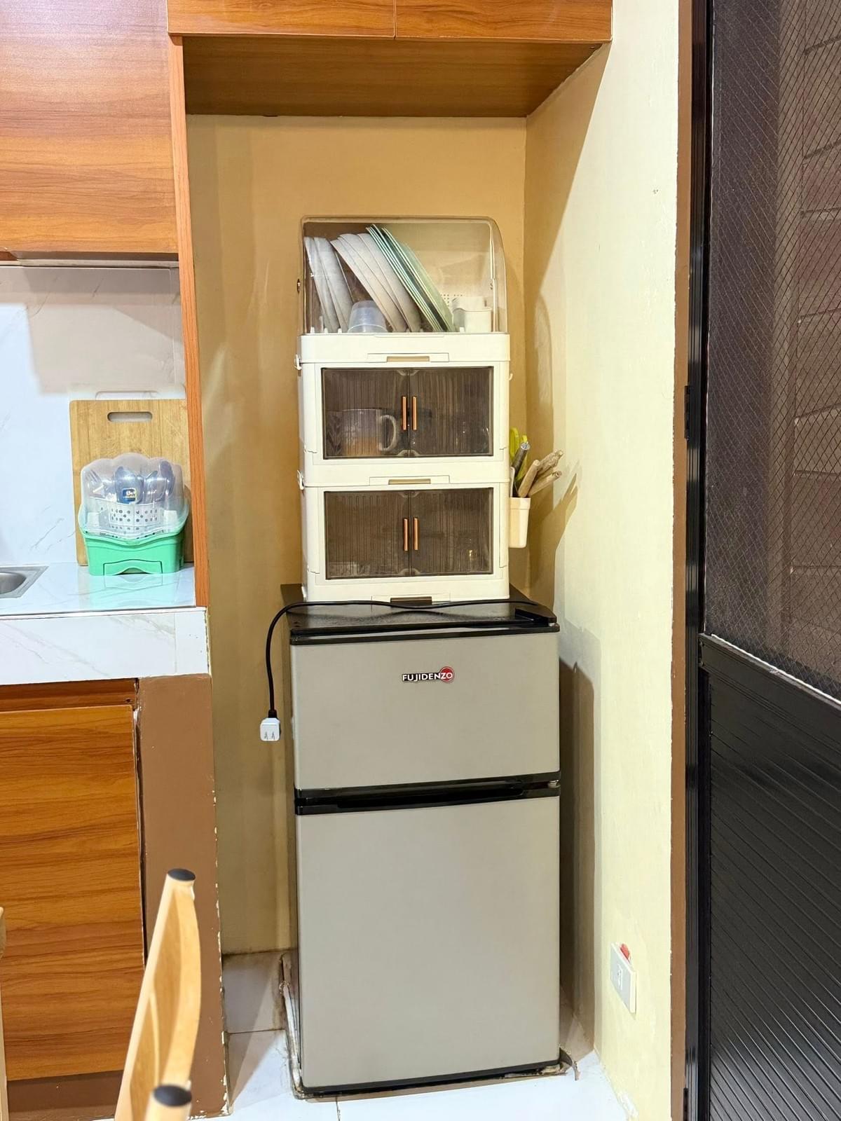 Bay Mau Homestay with generator- near Dahican beach