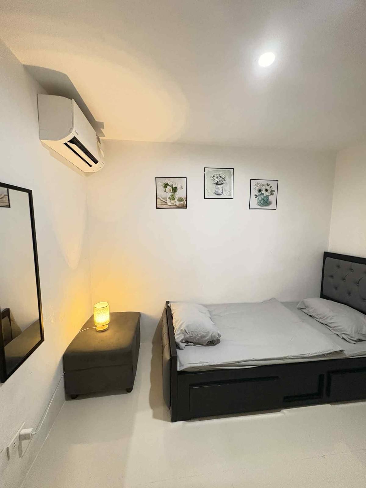 Cozy 2BR w/ Master Bath | Tigatto Deca Homes