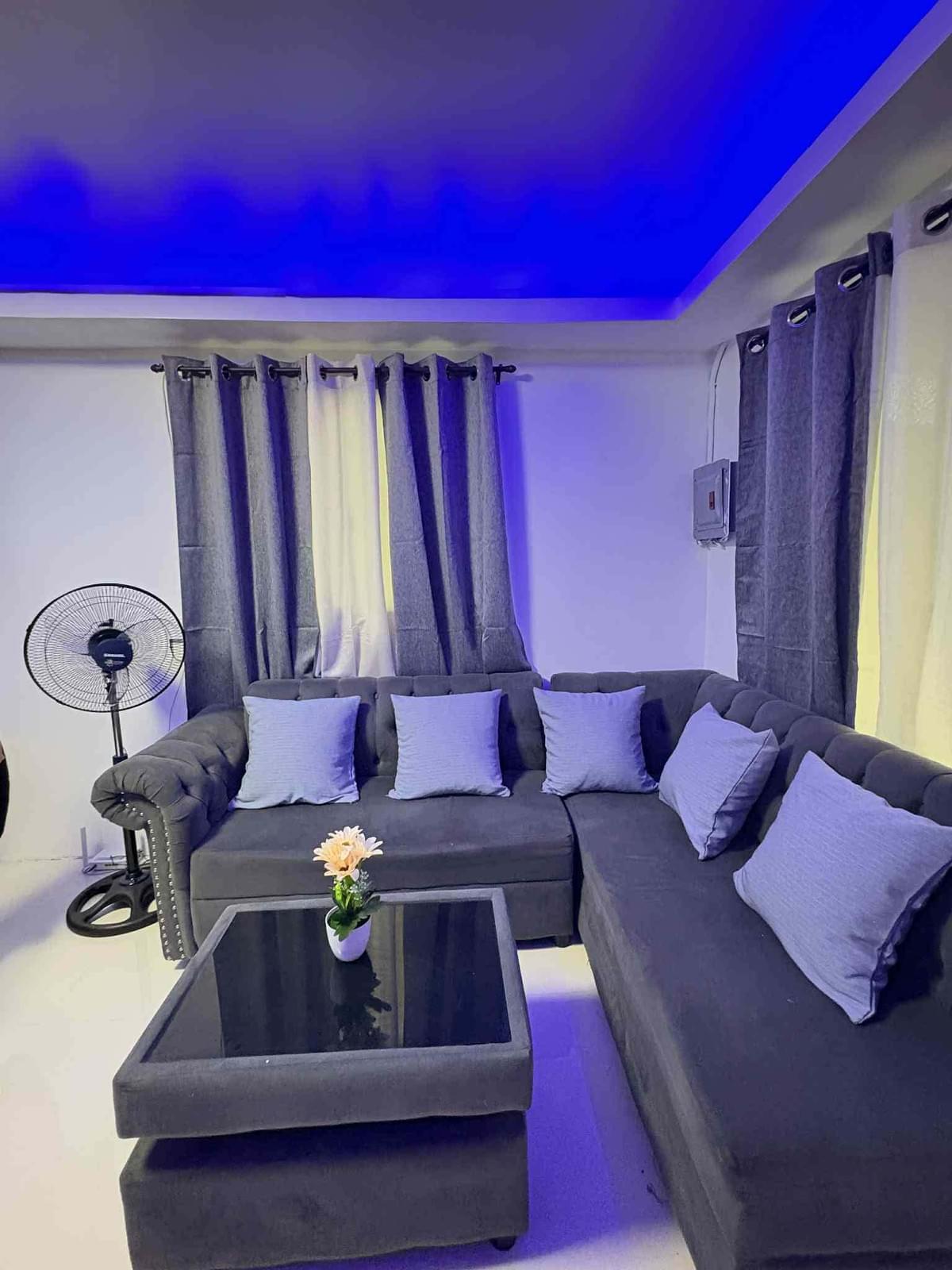 Cozy 2BR w/ Master Bath | Tigatto Deca Homes