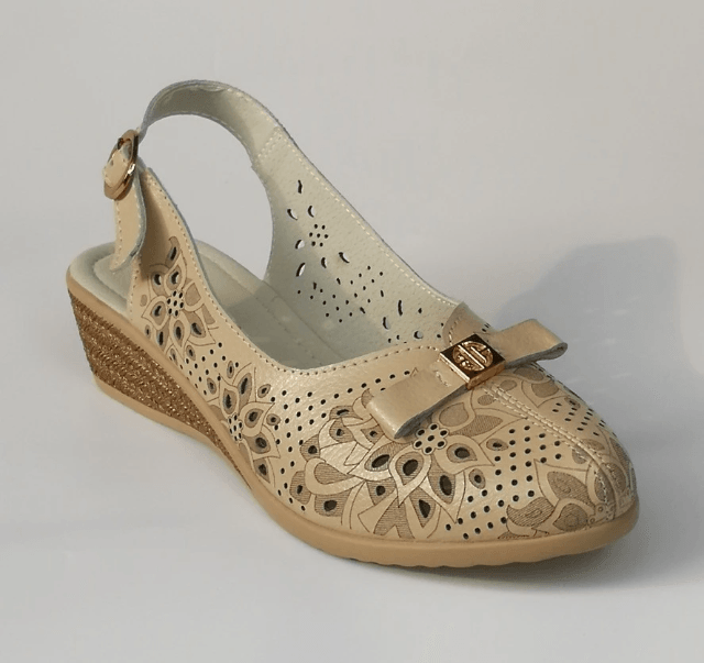 Leather Sandals With Adjustable Strap Leather Sandals With Adjustable Strap