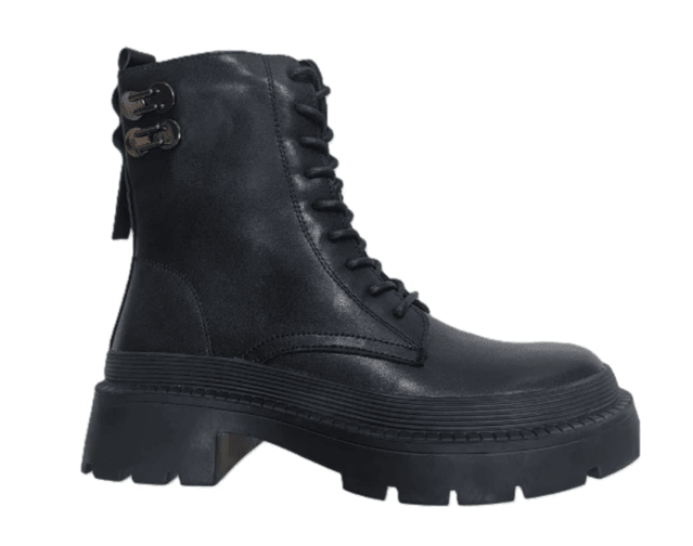 Square-Toe Boots Square-Toe Boots