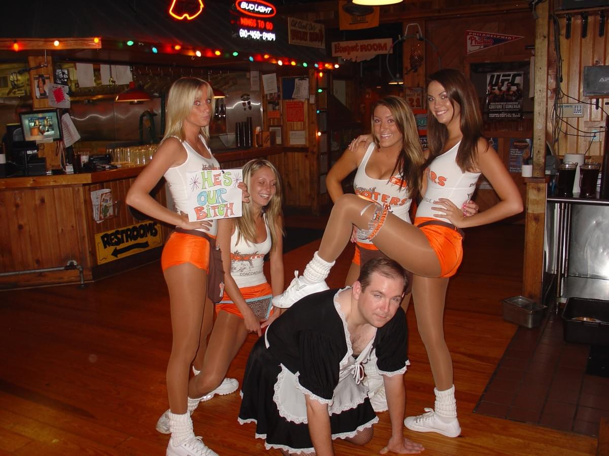 These Concordville, Pa. Hooters girls wanted to leave no doubt that A) Shawna the Maid is a little bitch and B) he's their little bitch. These Concordville, Pa. Hooters girls wanted to leave no doubt that A) Shawna the Maid is a little bitch and B) he's their little bitch.