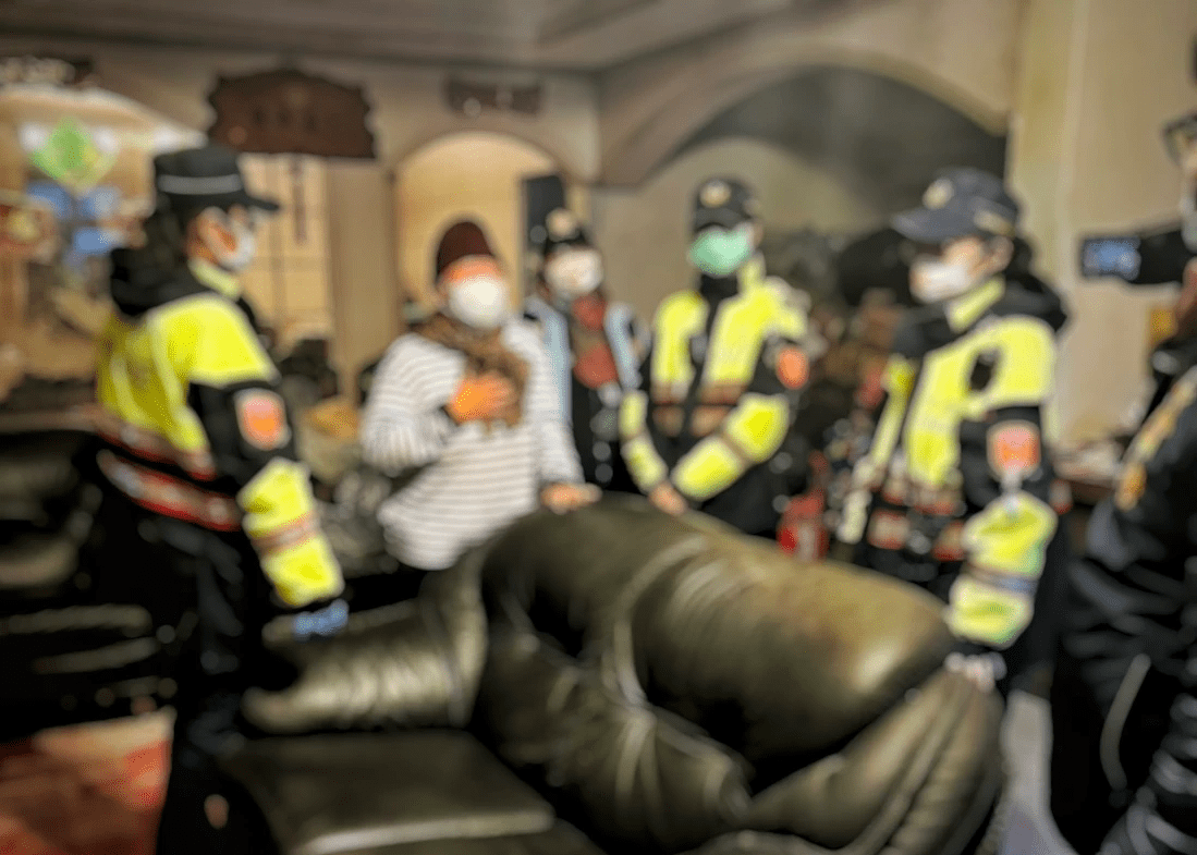 救護車服務.強制送醫.強制就醫.精神疾病.精神病.精神異常.幻聽.幻視.幻覺.攻擊行為.暴力行為.自殺.自殘.傷人 救護車服務.強制送醫.強制就醫.精神疾病.精神病.精神異常.幻聽.幻視.幻覺.攻擊行為.暴力行為.自殺.自殘.傷人