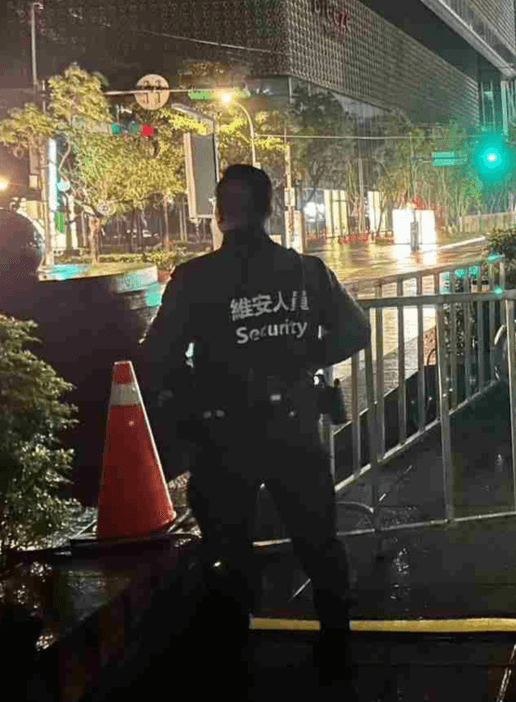 保鑣隨扈.藝人保鑣.活動保全.臨時保全.私人隨扈.主管司機.主管駕駛.武裝保全 保鑣隨扈.藝人保鑣.活動保全.臨時保全.私人隨扈.主管司機.主管駕駛.武裝保全