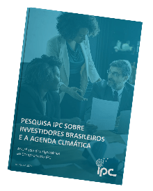Imagem de capa do documento com um trio reunido discutindo um documento e um filtro azul por cima da imagem. Imagem de capa do documento com um trio reunido discutindo um documento e um filtro azul por cima da imagem.