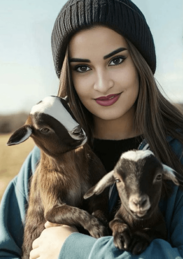 Petting Me by EJ for EJblogtv Petting Me by EJ for EJblogtv