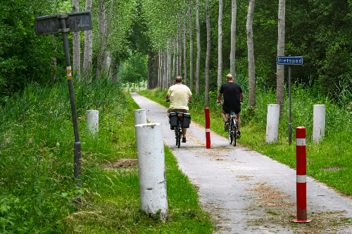 public-led or community-led bicycle sharing schemes can be the future public-led or community-led bicycle sharing schemes can be the future