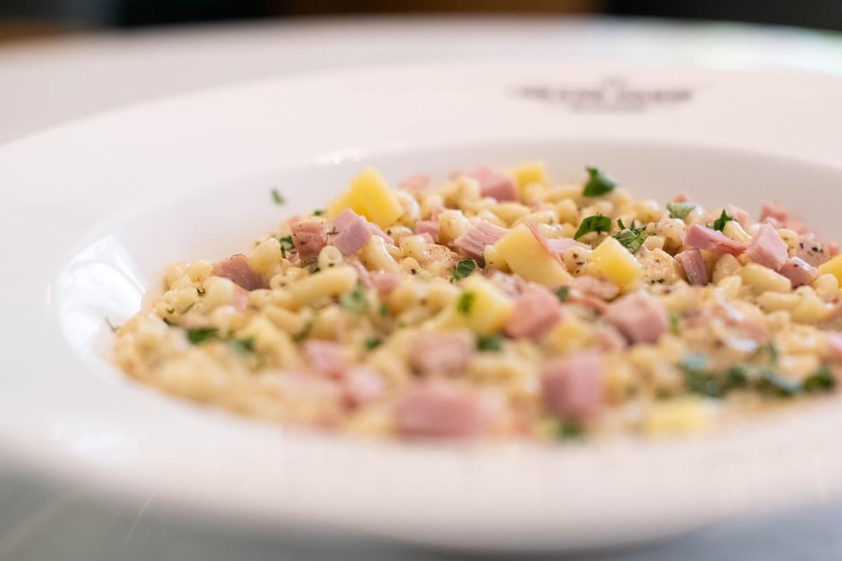 Brasserie Le Grand Paris Manosque - Centre-ville Manosque Brasserie Le Grand Paris Manosque - Centre-ville Manosque