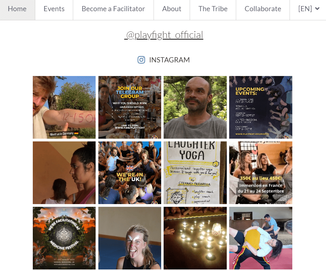 Annunci sui social come Playfight Annunci sui social come Playfight