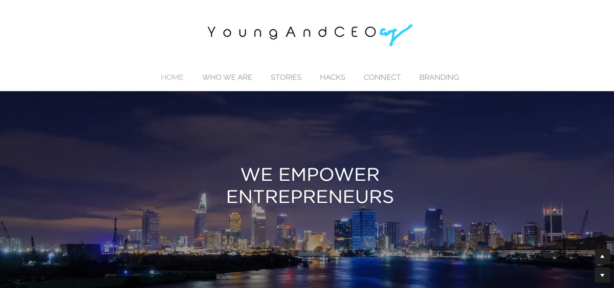 CEO ecommerce with Strikingly