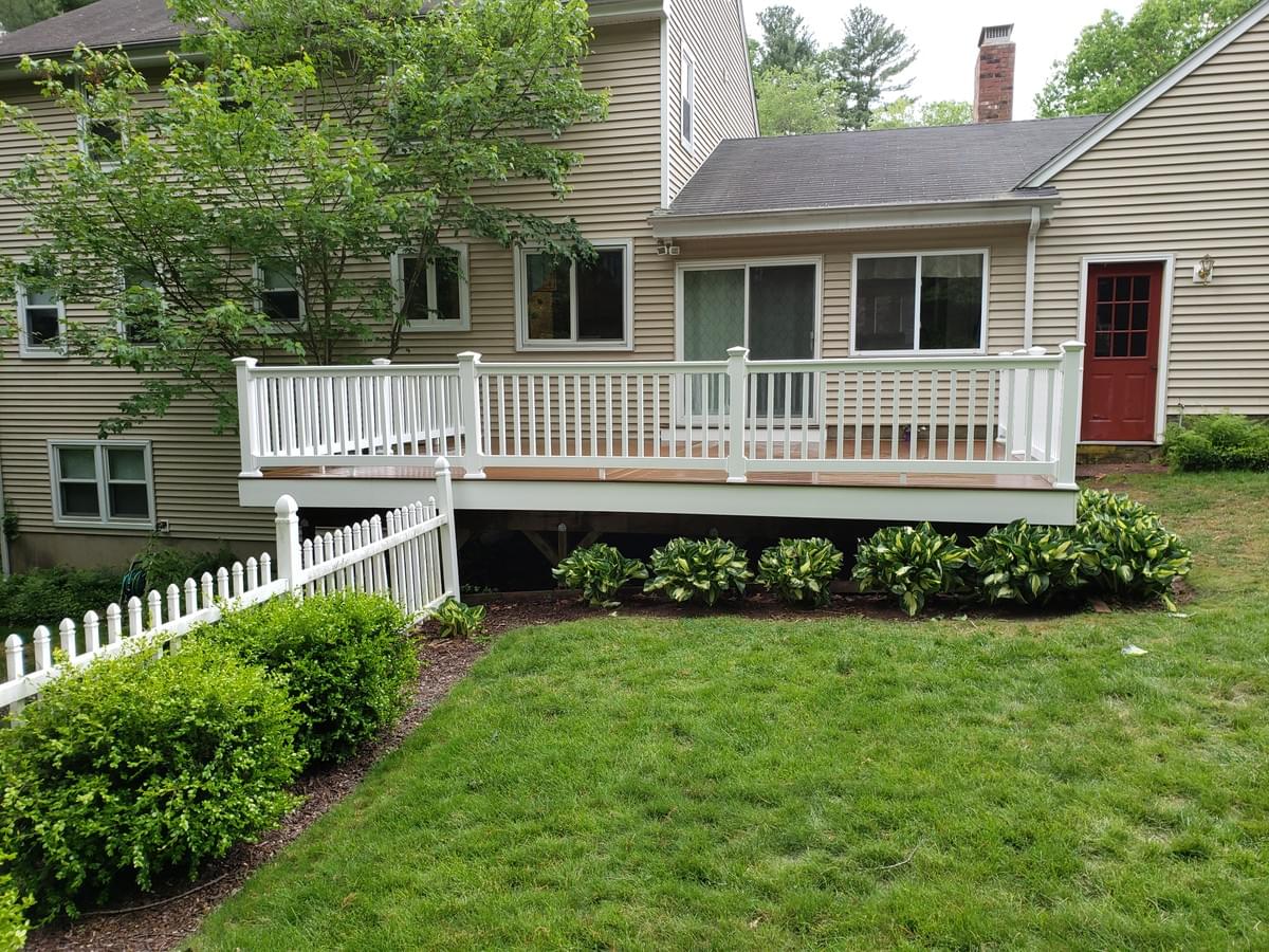 Photo of Finished Trex Saddle Brown decking, vinyl railings Photo of Finished Trex Saddle Brown decking, vinyl railings