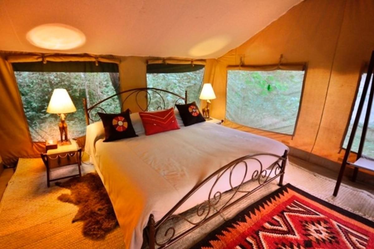 Tented camp on Nairobi National Park, Kenya Tented camp on Nairobi National Park, Kenya