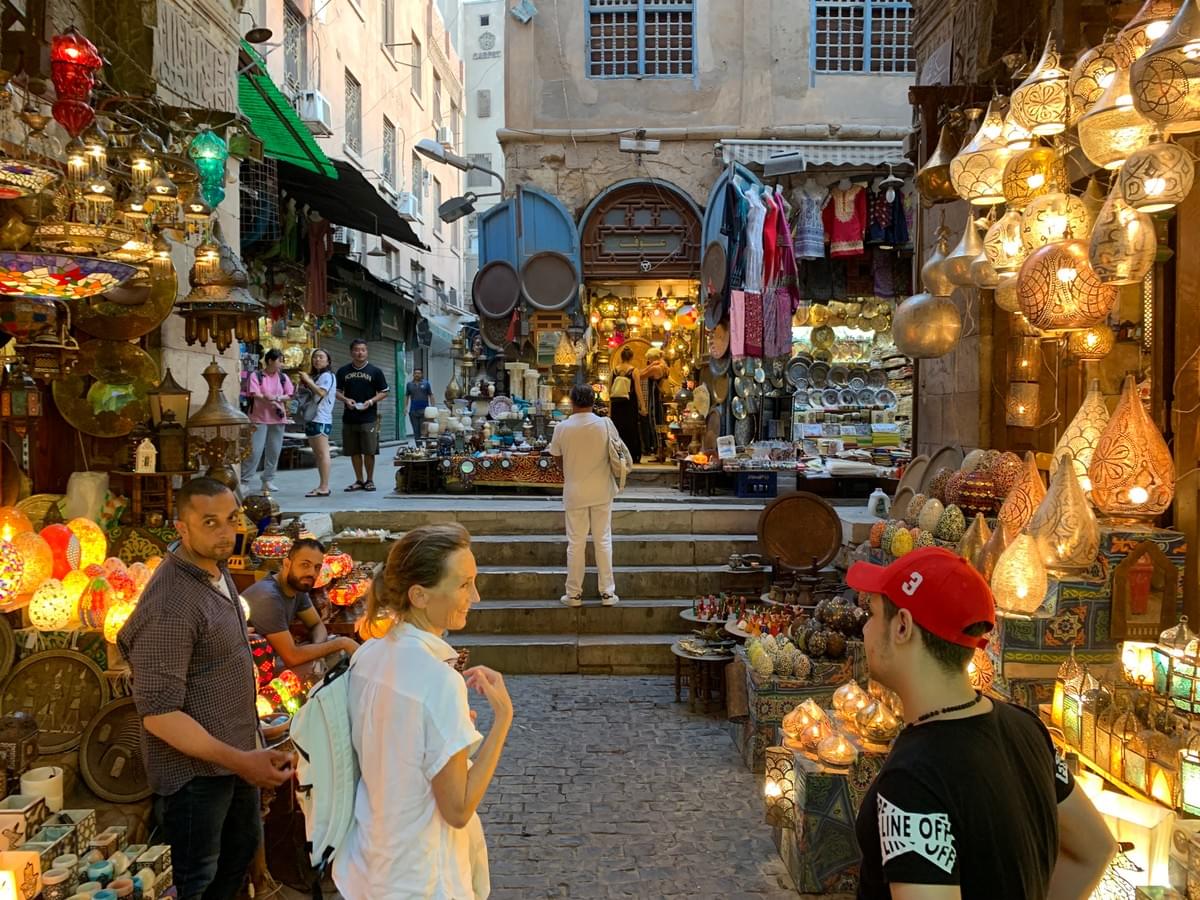 CulturesUncovered Brit Thompson Egypt lights lanterns fixures market khan el-khalili bazaar CulturesUncovered Brit Thompson Egypt lights lanterns fixures market khan el-khalili bazaar