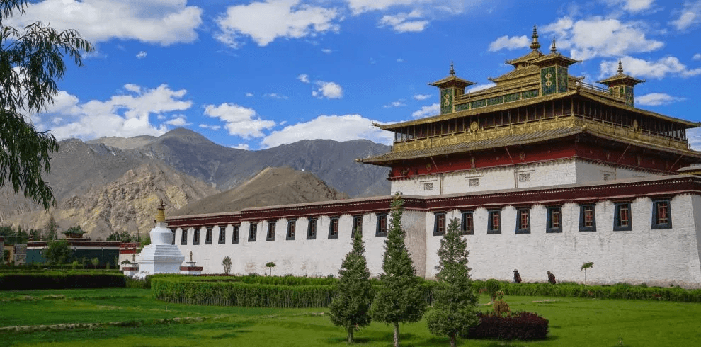 Guidetibet is a local travel agency offering authentic Tibet tours since 2004. Guidetibet is a local travel agency offering authentic Tibet tours since 2004.