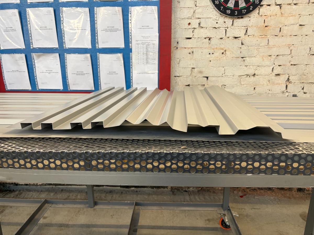 aluminum folding machine used for precise steel sheet forming in manufacturing aluminum folding machine used for precise steel sheet forming in manufacturing