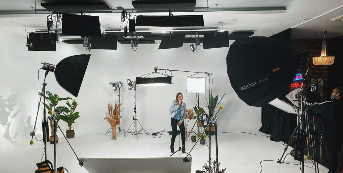 Cyclorama Studio Singapore by TVC Studio Cyclorama Studio Singapore by TVC Studio