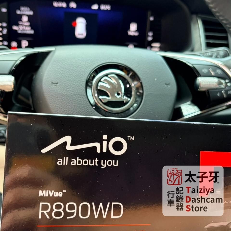 太子牙南港門市技師為 Kodiaq 進行內裝拆裝 太子牙南港門市技師為 Kodiaq 進行內裝拆裝