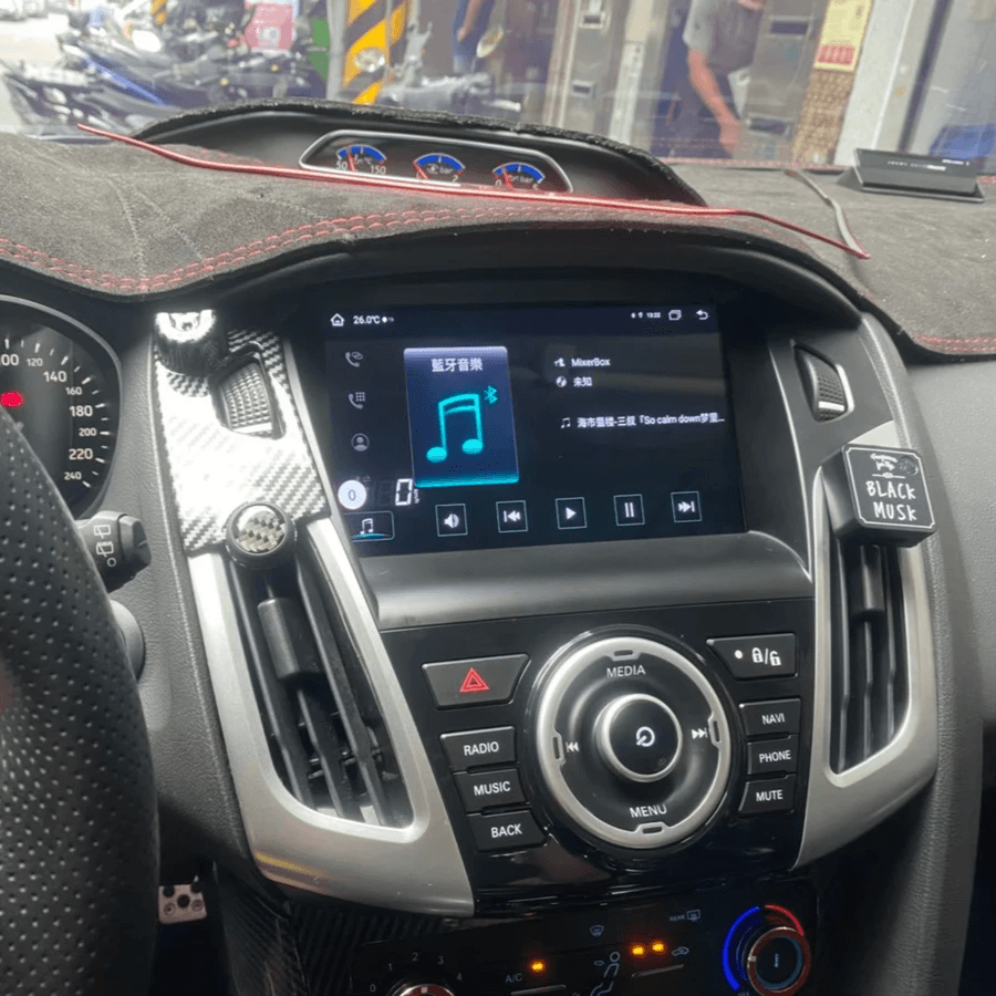 2016 Ford Focus 安裝後 9 吋 IPS 觸控螢 2016 Ford Focus 安裝後 9 吋 IPS 觸控螢