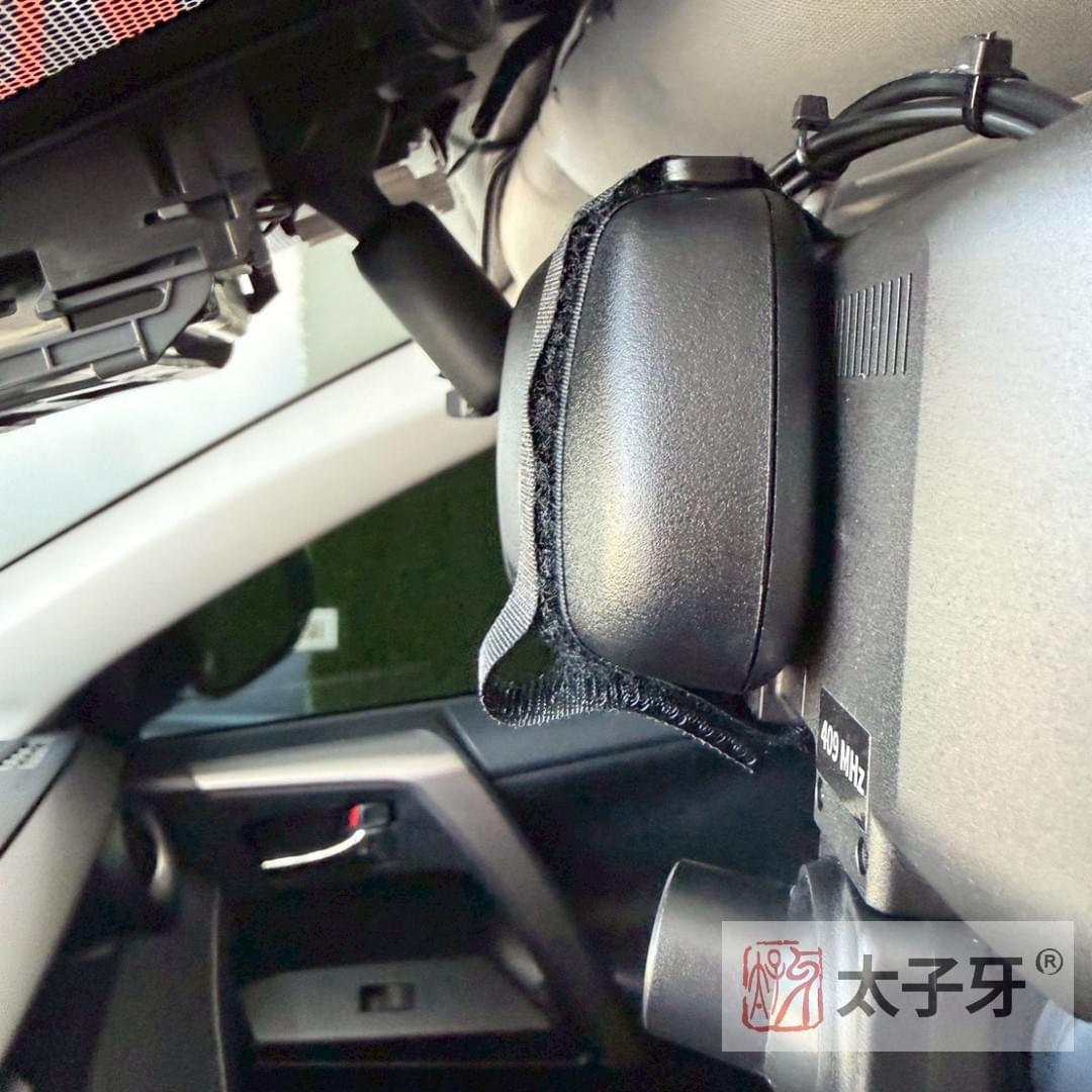 SNJ M800 270 度可旋轉前鏡頭結構特寫 SNJ M800 270 度可旋轉前鏡頭結構特寫