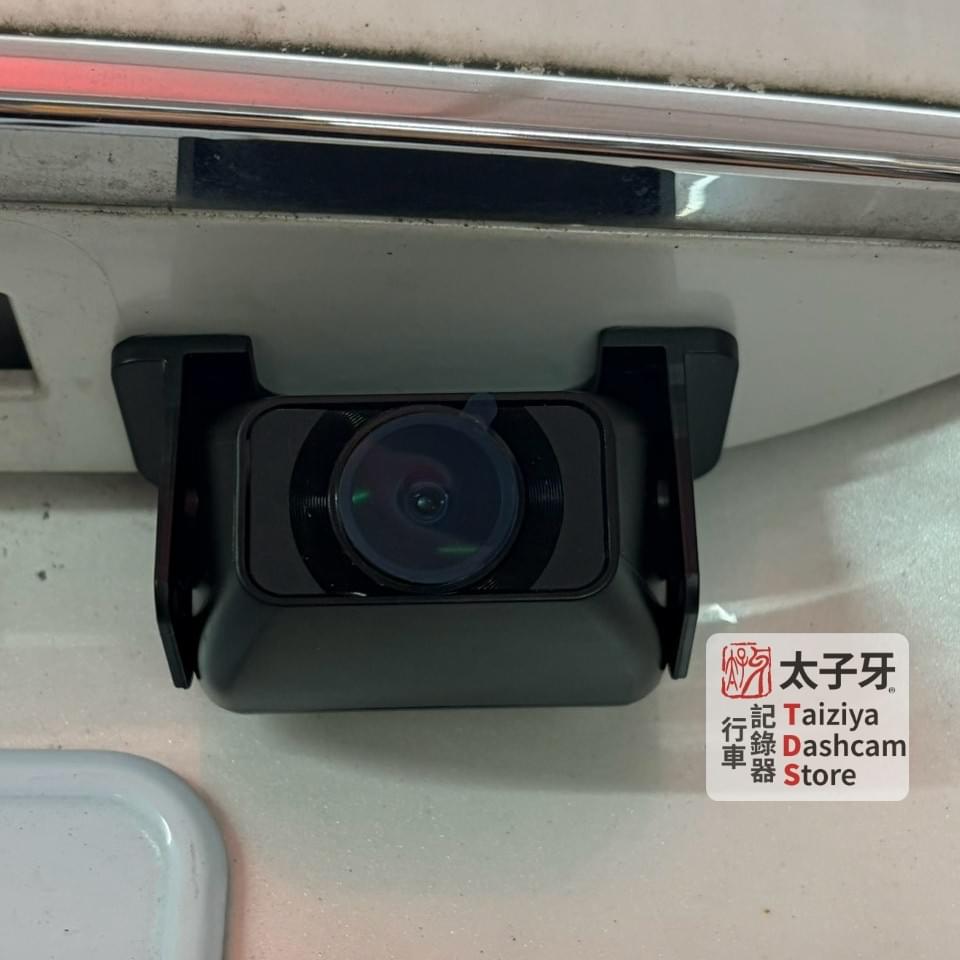 T1211D 防水後鏡頭倒車顯影示意 T1211D 防水後鏡頭倒車顯影示意