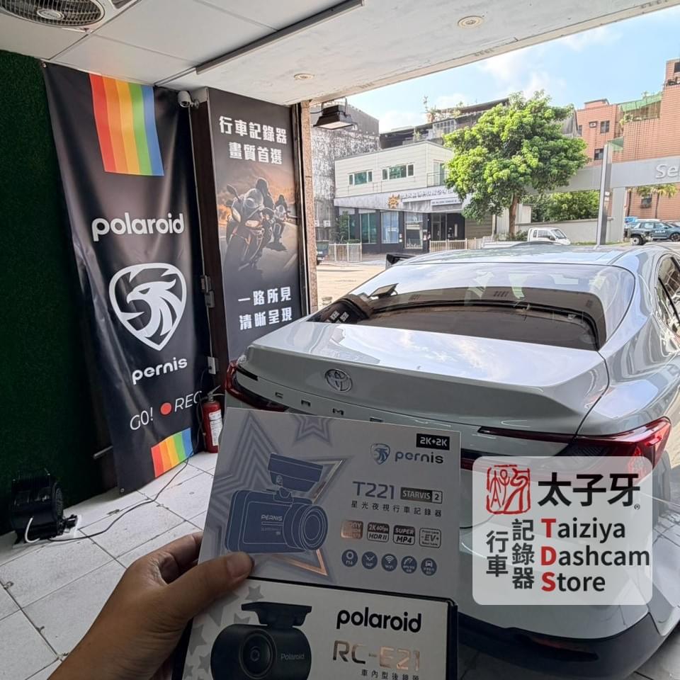 9代 Camry 安裝 Polaroid T221 行車紀錄器 9代 Camry 安裝 Polaroid T221 行車紀錄器