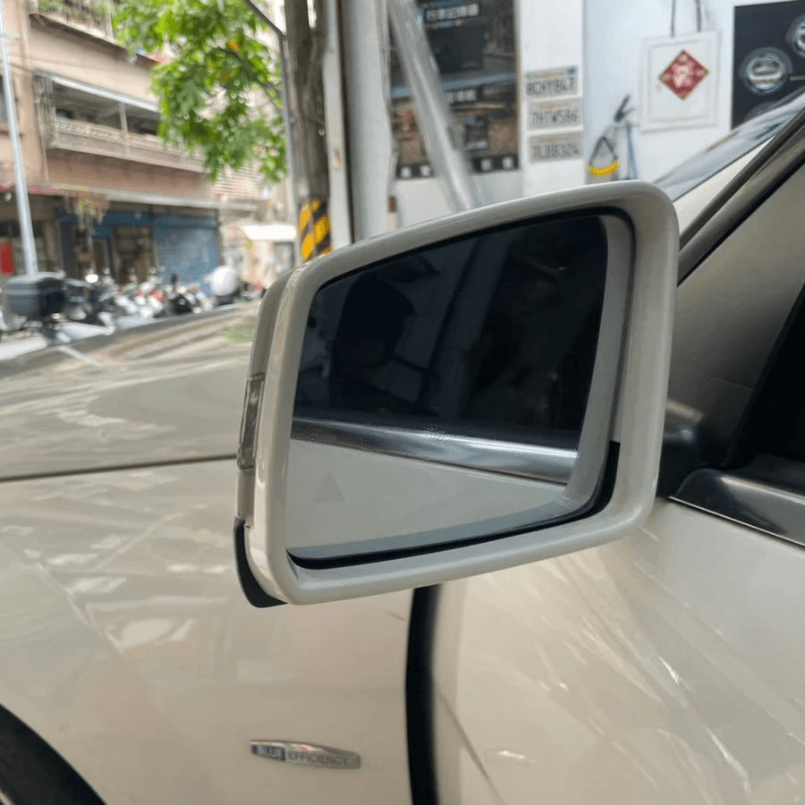 Mercedes-Benz W204 自動摺疊後視鏡升級前後對比 Mercedes-Benz W204 自動摺疊後視鏡升級前後對比