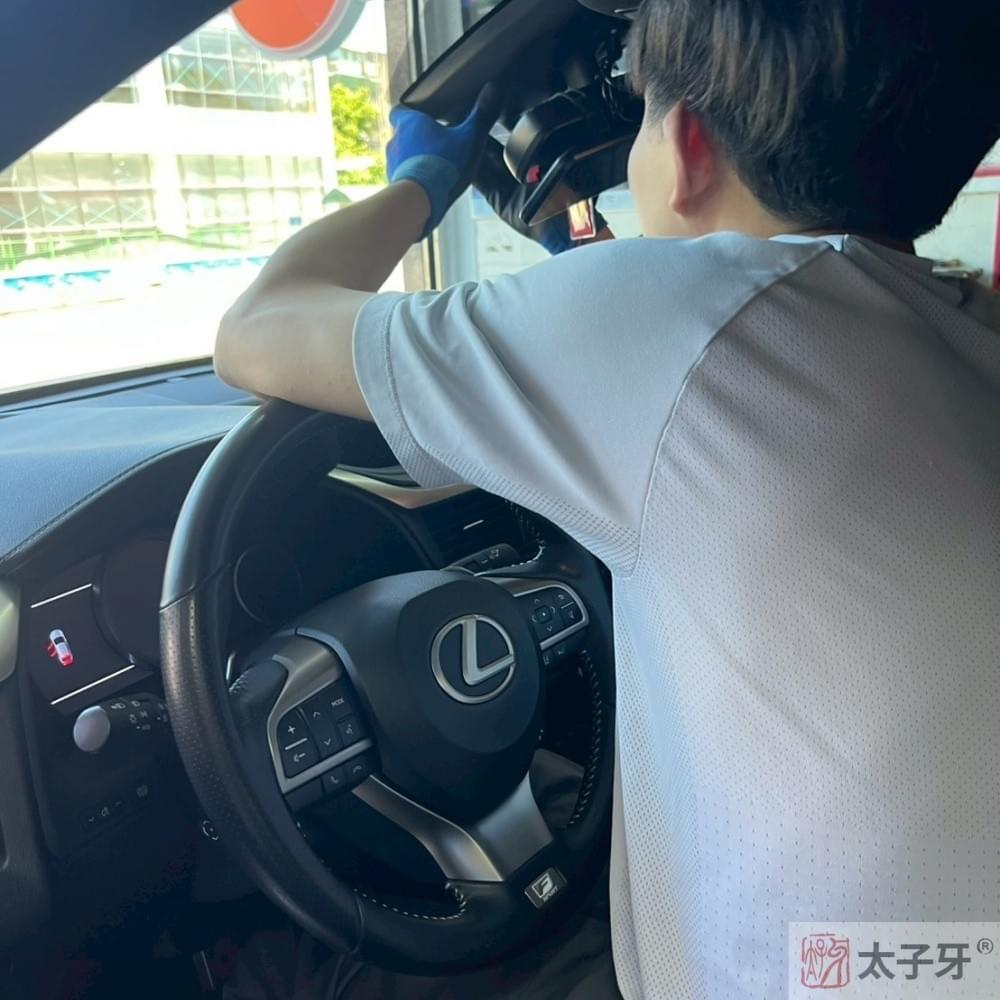 MIO 電子後照鏡安裝 MIO 電子後照鏡安裝