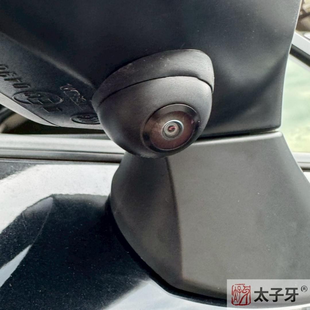 鏡頭角度校正示意 鏡頭角度校正示意