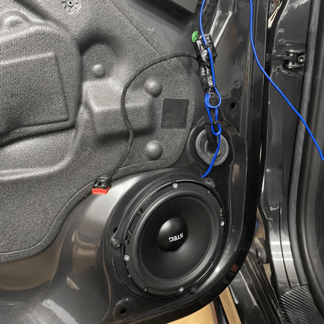 Ford Focus 升級後 Focal 高階喇叭特寫 Ford Focus 升級後 Focal 高階喇叭特寫