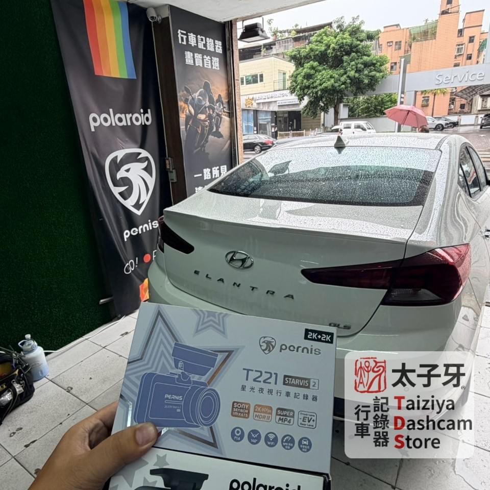 Polaroid T221 主機小 不遮擋視線 示意圖 Polaroid T221 主機小 不遮擋視線 示意圖