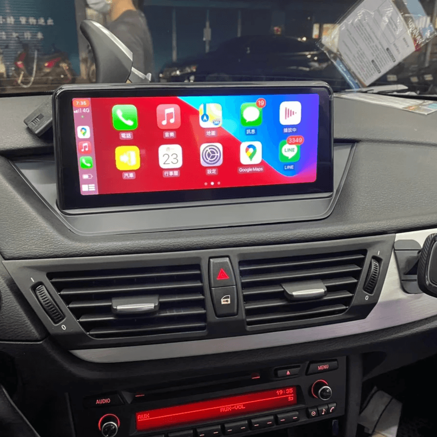 BMW X1 F48 中控螢幕顯示 CarPlay 介面 BMW X1 F48 中控螢幕顯示 CarPlay 介面