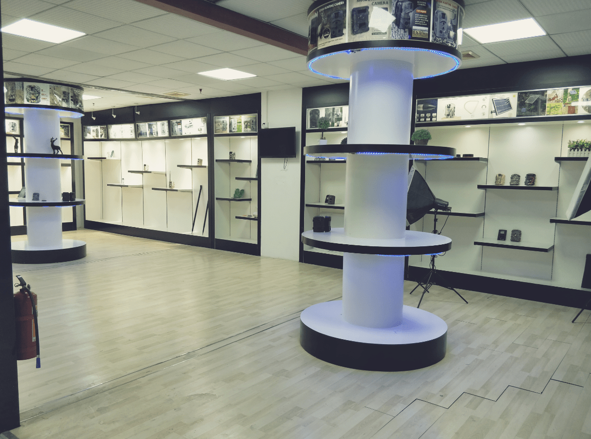 Shenzhen MHC hunting products showroom. Shenzhen MHC hunting products showroom.