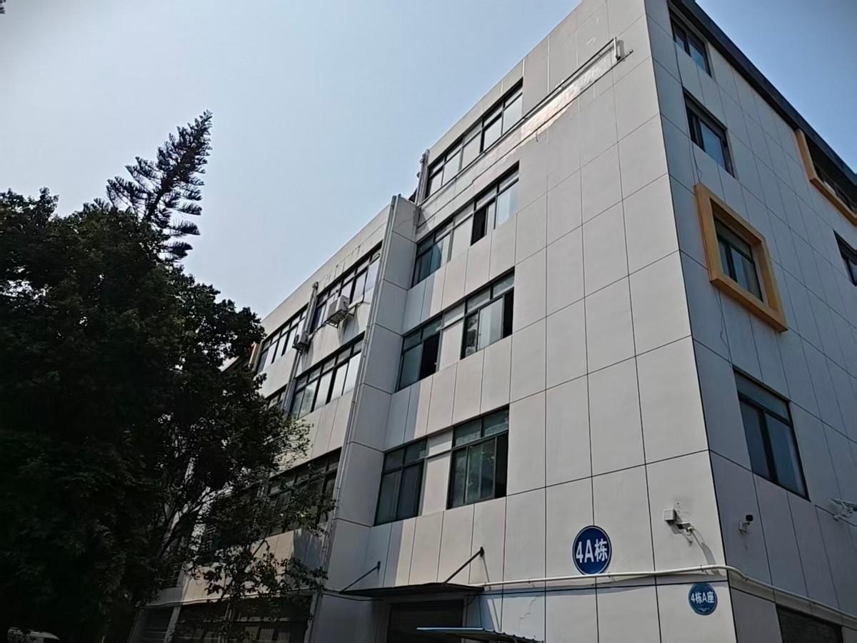 Hunting cameras factory of Shenzhen MHC. Hunting cameras factory of Shenzhen MHC.