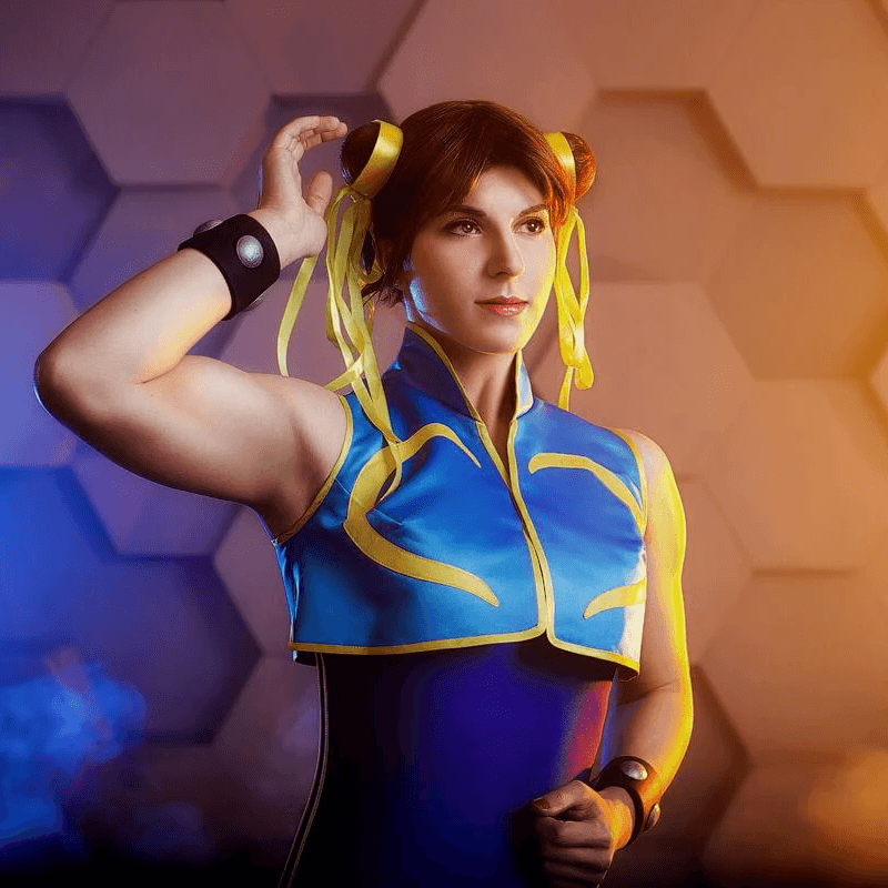 Photo: Chun Li photo - https://www.instagram.com/cxalena Photo: Chun Li photo - https://www.instagram.com/cxalena