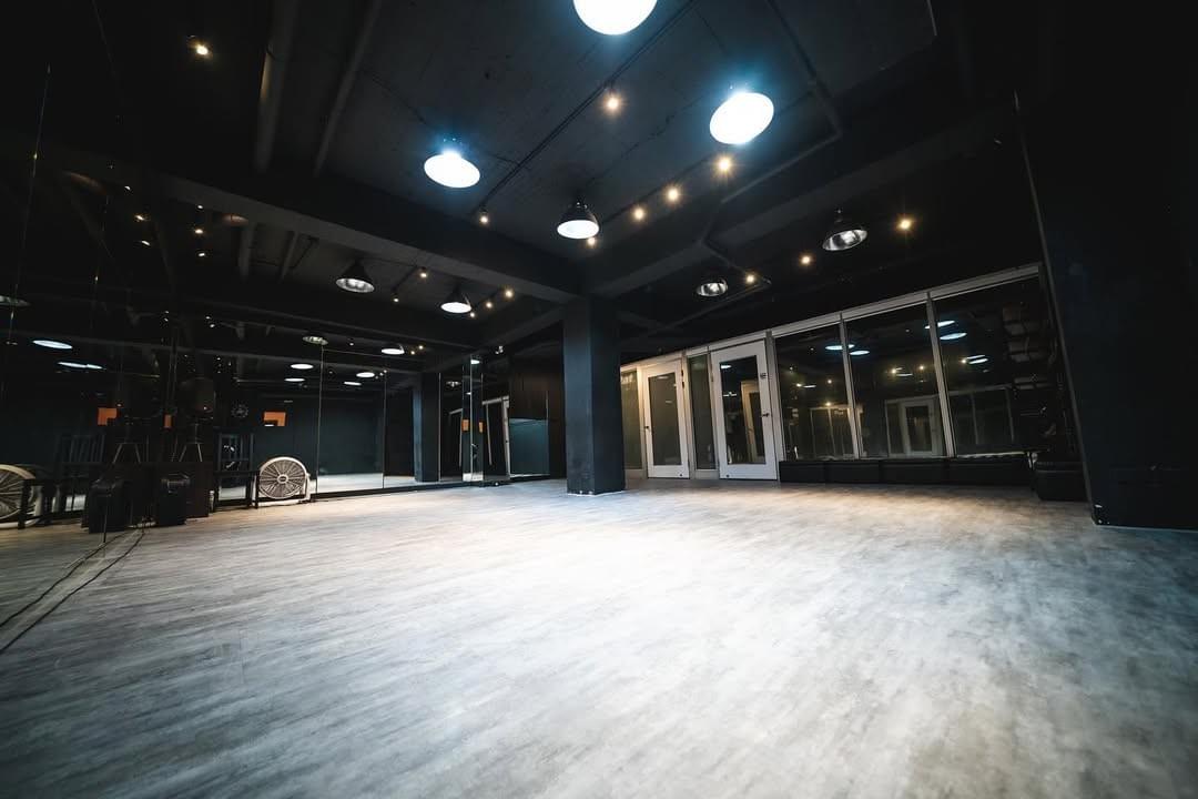 We provide detailed information about upcoming street dance events and competitions, so you won't miss any wonderful moments. activity information Our service street dance activity information