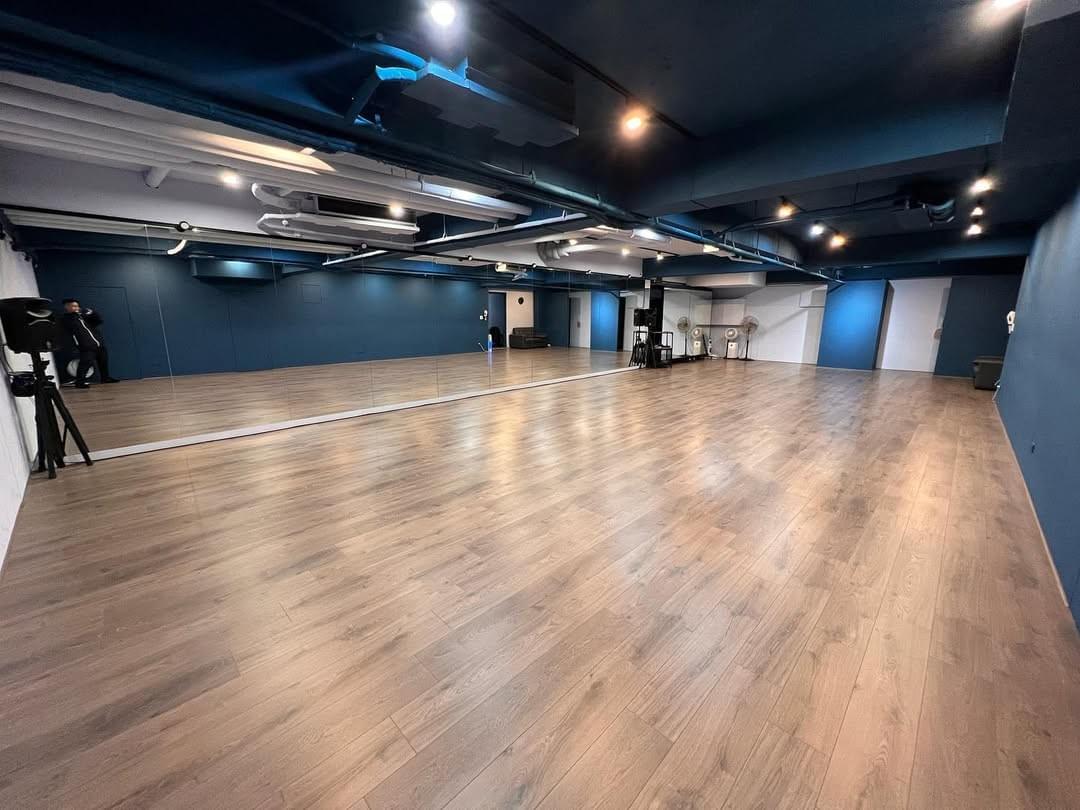 We provide detailed information about upcoming street dance events and competitions, so you won't miss any wonderful moments. activity information Our service street dance activity information