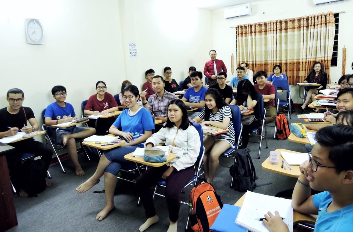 Lớp học IELTS đông học viên Lớp học IELTS đông học viên