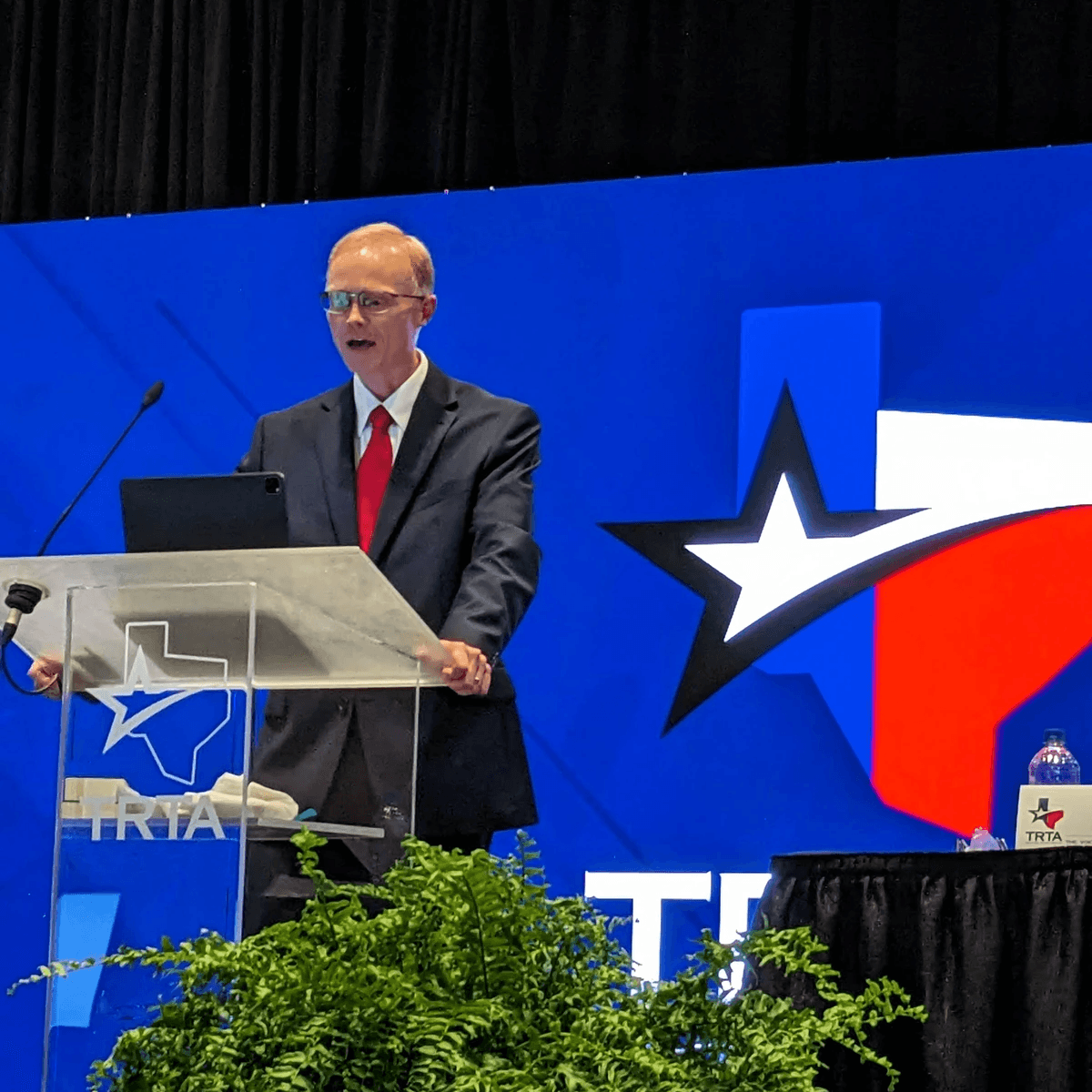 Two smiling HART  women members Two smiling HART  women members