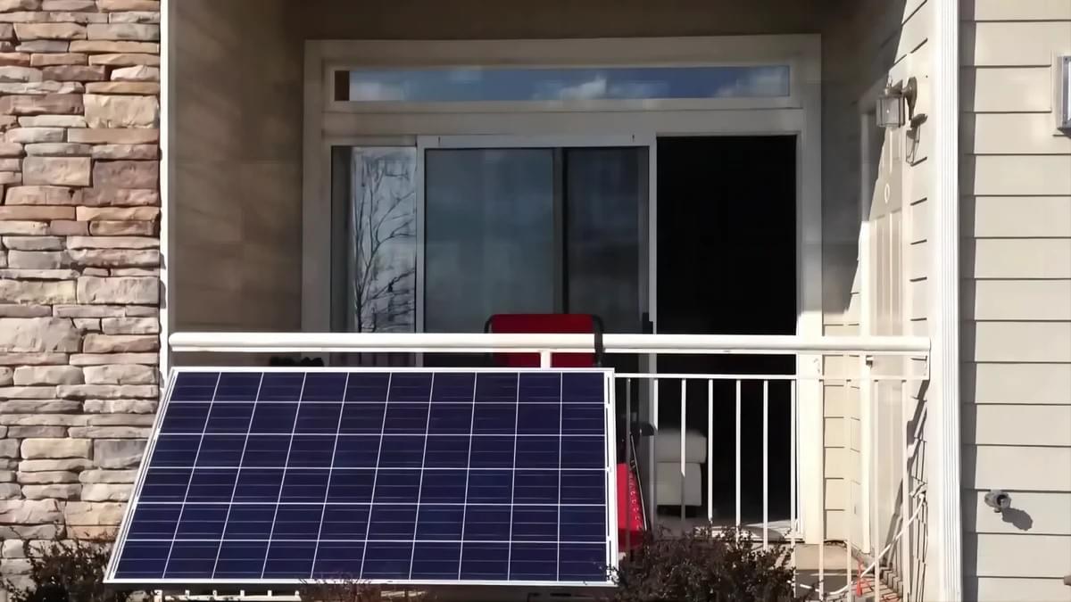 FAQ sui moduli fotovoltaici da balcone nel 2024. FAQ sui moduli fotovoltaici da balcone nel 2024.