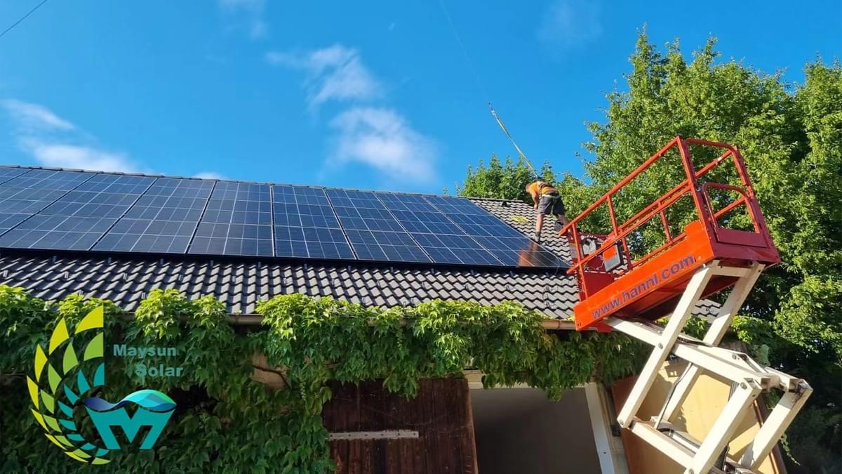 Projektet ligger på taket av ett hus i Österrike, klicka på bilden för mer produktinformation. Projektet ligger på taket av ett hus i Österrike, klicka på bilden för mer produktinformation.