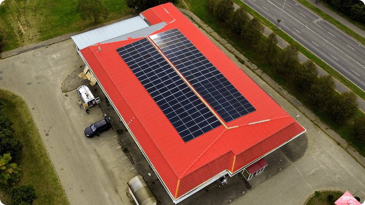 PV commercial : Autoconsommation pendant la journée, presque aucun prélèvement sur le réseau. PV commercial : Autoconsommation pendant la journée, presque aucun prélèvement sur le réseau.