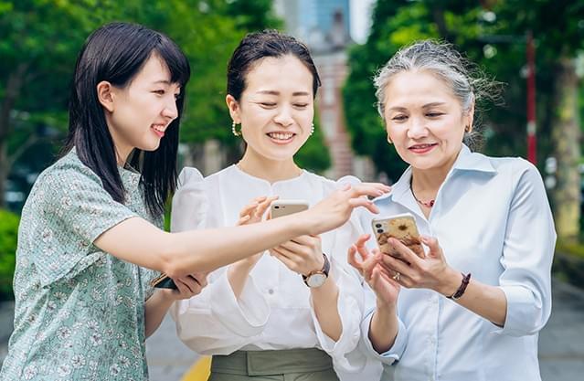 支援多部裝置 同時檢視 支援多部裝置 同時檢視