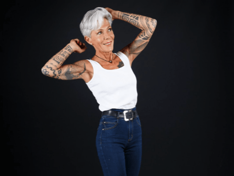 colibree, intergeneration, misa, senior, 57 ans, tatouage, influenceuse, mannequin, comedienne colibree, intergeneration, misa, senior, 57 ans, tatouage, influenceuse, mannequin, comedienne