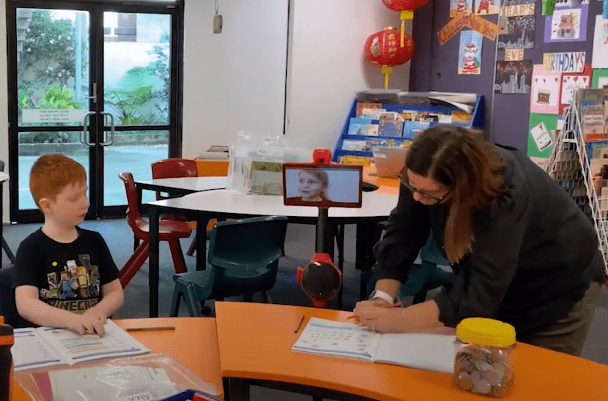 Grit, Robots4Good, Ohmni Telepresence Robot at Sydney Children's Hospital Grit, Robots4Good, Ohmni Telepresence Robot at Sydney Children's Hospital