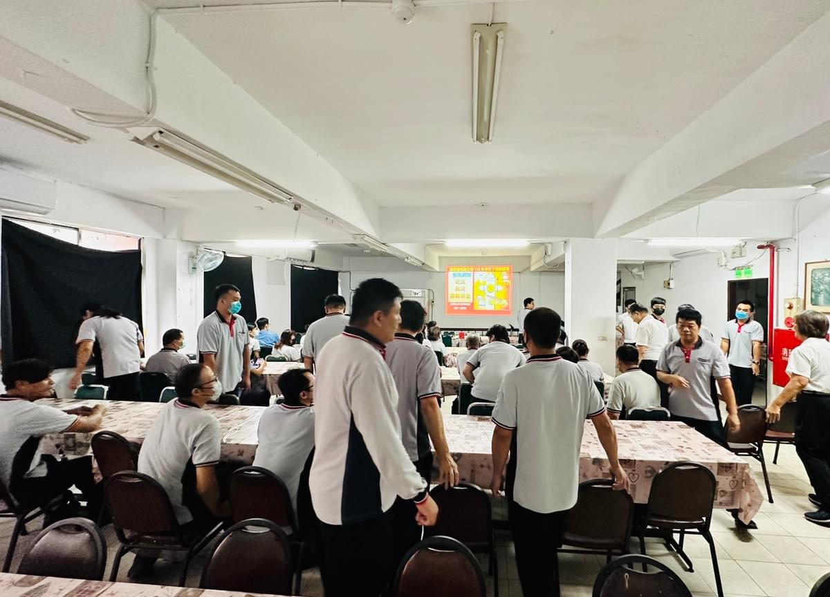 全國防災守護協會內政部立案全國性團體,北中南皆有據點及講師,免費義務性的教育訓練和講習,授課證明,消防大隊,法定年度課程,消防安全、災害危機與應變能力、勞工安全與職業災害、天然災害預防與保命方法、防火防災避難逃生、用電安全哈姆立克.AED .CPR設備實作講解、婦幼安全、兩性平等、性騷擾防範/防暴安全、紓壓解壓、安全防護宣導、民防團與全民國防、校園安全與校園霸凌。 全國防災守護協會內政部立案全國性團體,北中南皆有據點及講師,免費義務性的教育訓練和講習,授課證明,消防大隊,法定年度課程,消防安全、災害危機與應變能力、勞工安全與職業災害、天然災害預防與保命方法、防火防災避難逃生、用電安全哈姆立克.AED .CPR設備實作講解、婦幼安全、兩性平等、性騷擾防範/防暴安全、紓壓解壓、安全防護宣導、民防團與全民國防、校園安全與校園霸凌。