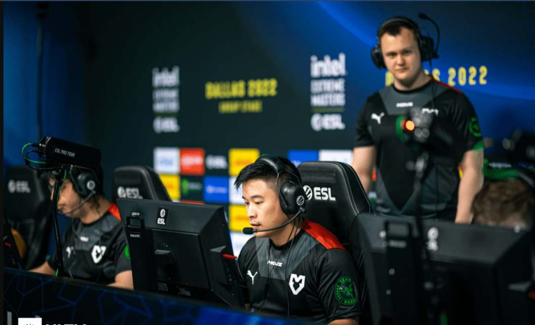 Mouz战队在今年第一次露面 Mouz战队在今年第一次露面