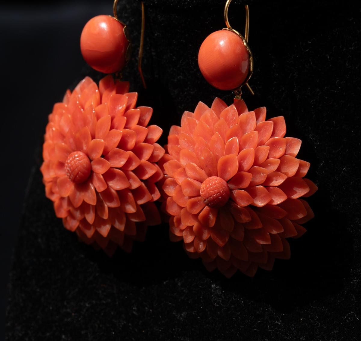 Antique Victorian Carved Coral Chrysanthemum Earrings — Torre del Greco, circa 1860–1880