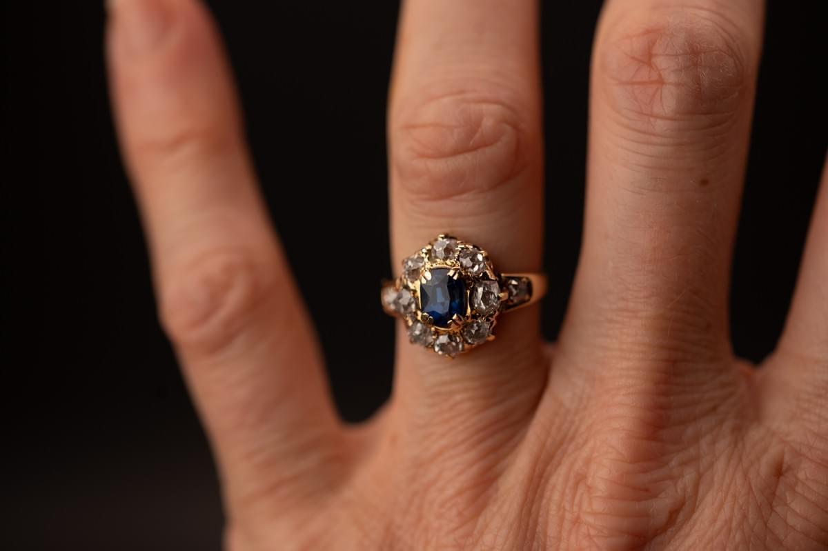 Sapphire and diamond cluster ring